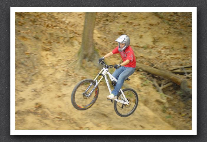 070923_LPS15633
